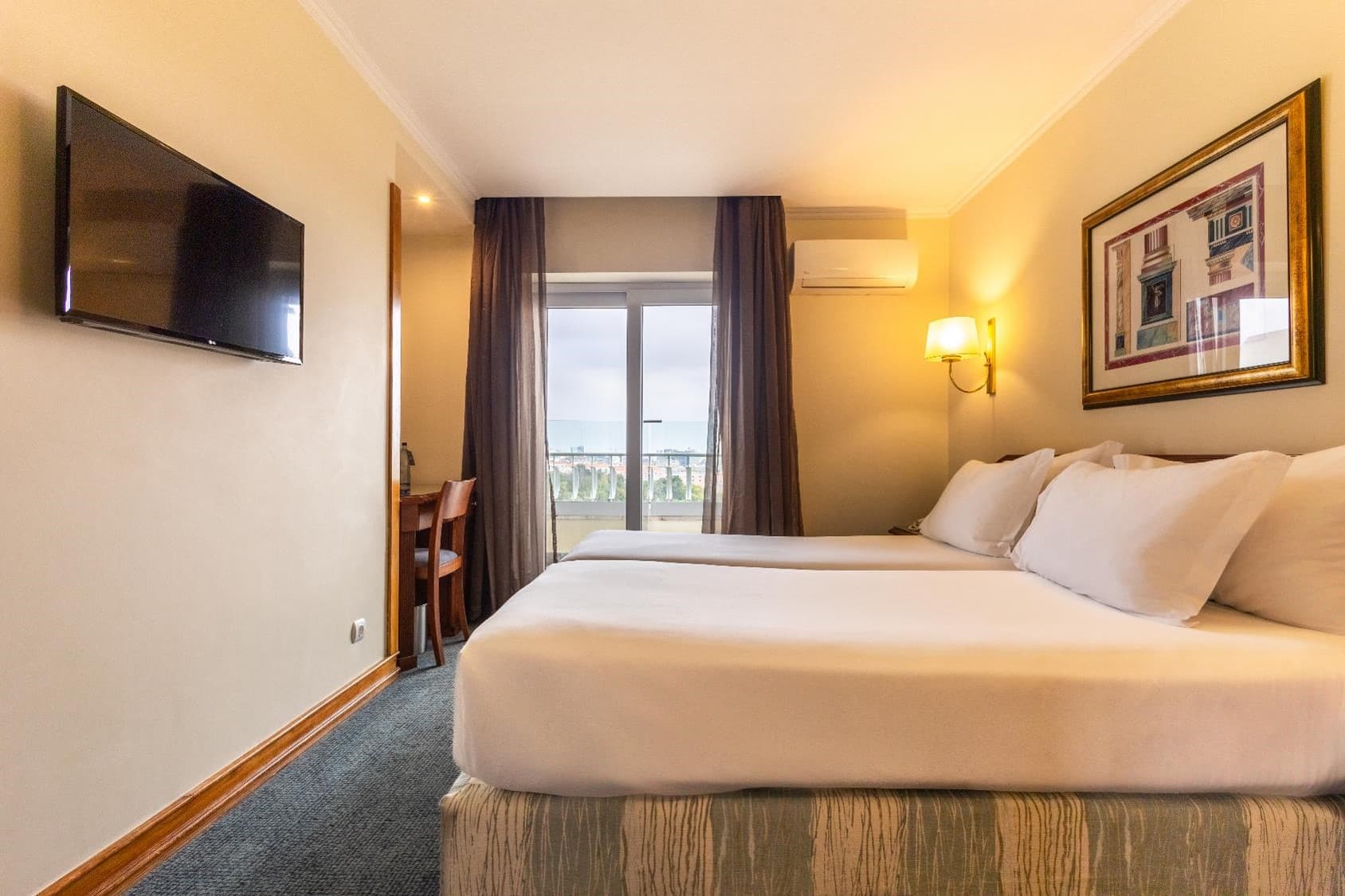 Quarto com Varanda