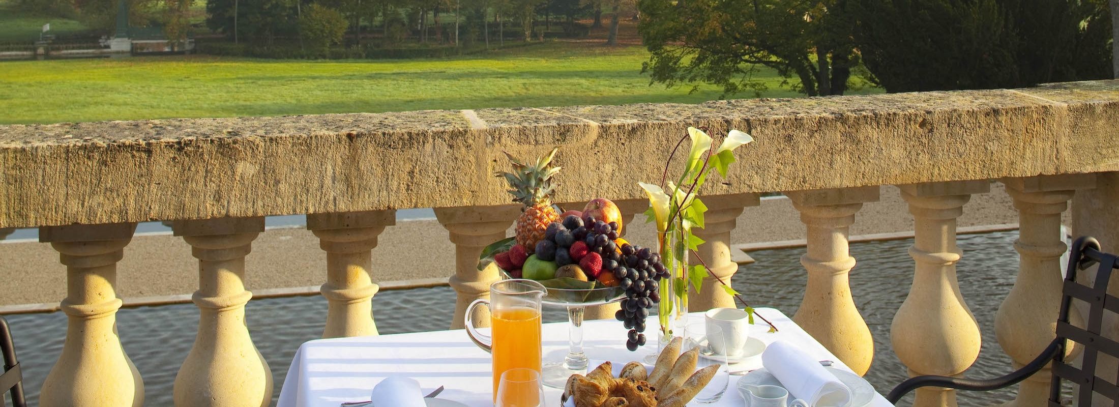 View Suite Premium Prestige Terrasse Auberge Du Jeu Du Paume Chantilly