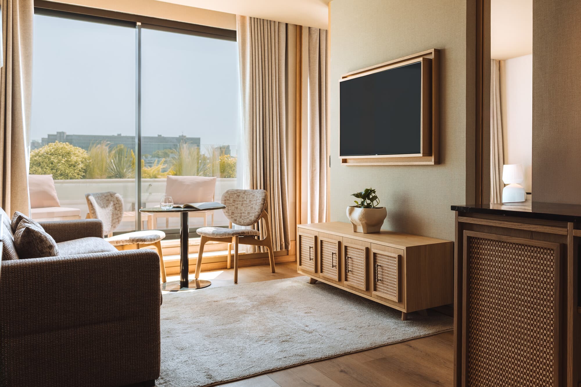 EVOLUTION Valbom Suite Duplo Vista Cidade
