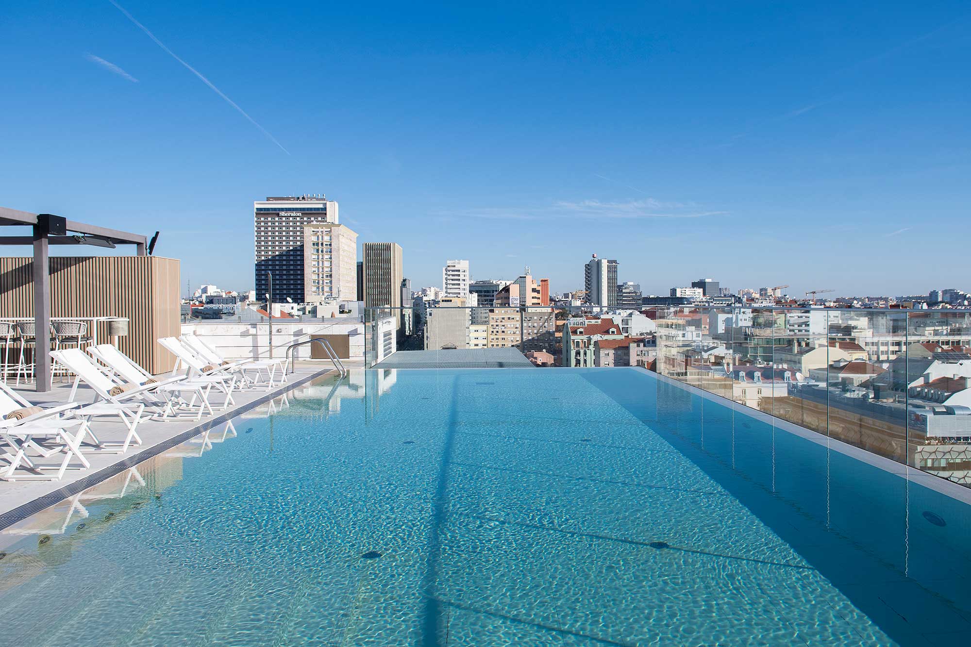 Epic Sana Marques Hotel Lisboa Sky Pool Lounge 1