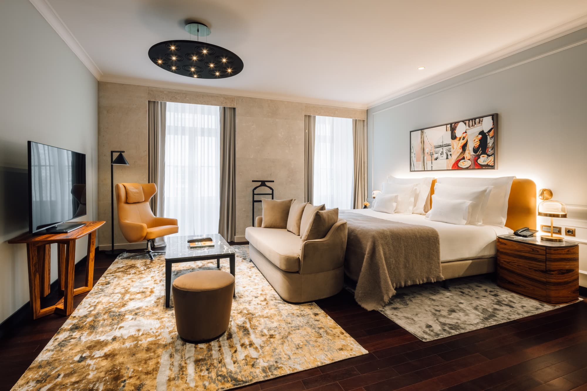 Mythicsana Deluxe Suite 1