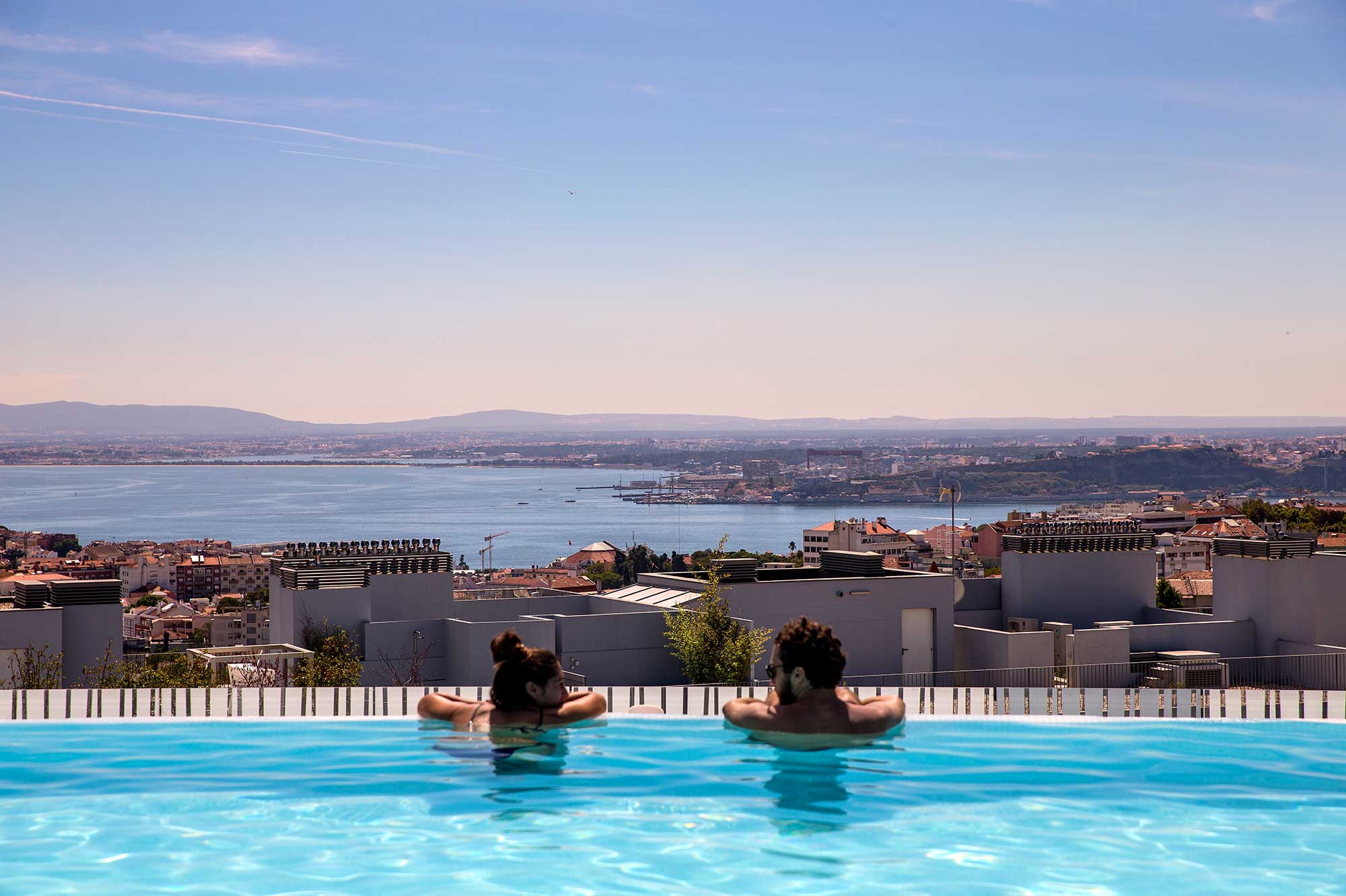 Piscina EPIC SANA Lisboa